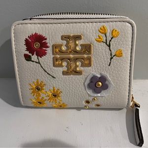 Tory Burch wallet